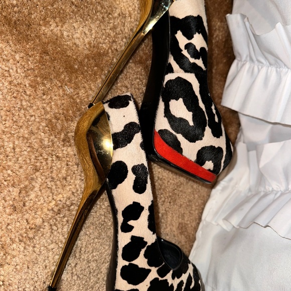 Giuseppe’s  Leopard print Gold Heel - Picture 1 of 4